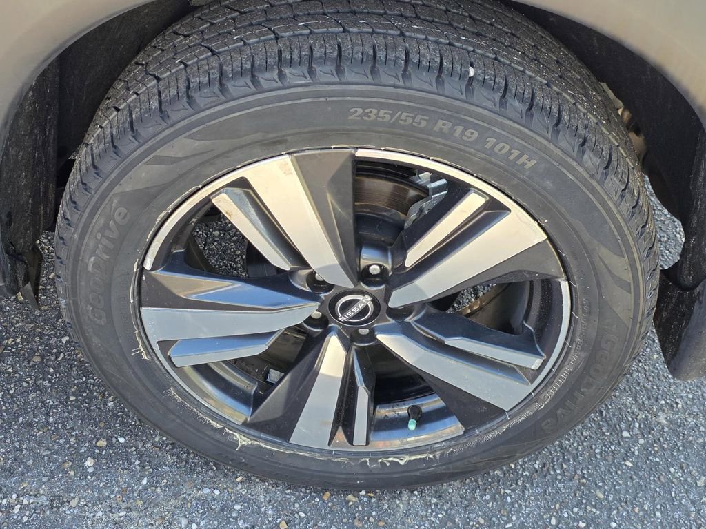 Used 2023 Nissan Rogue SL w/ SL Premium Package FWD image 43