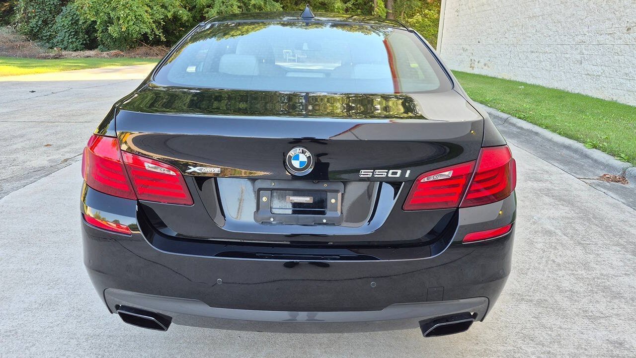Used 2013 BMW 550i xDrive Sedan AWD/4WD image 6