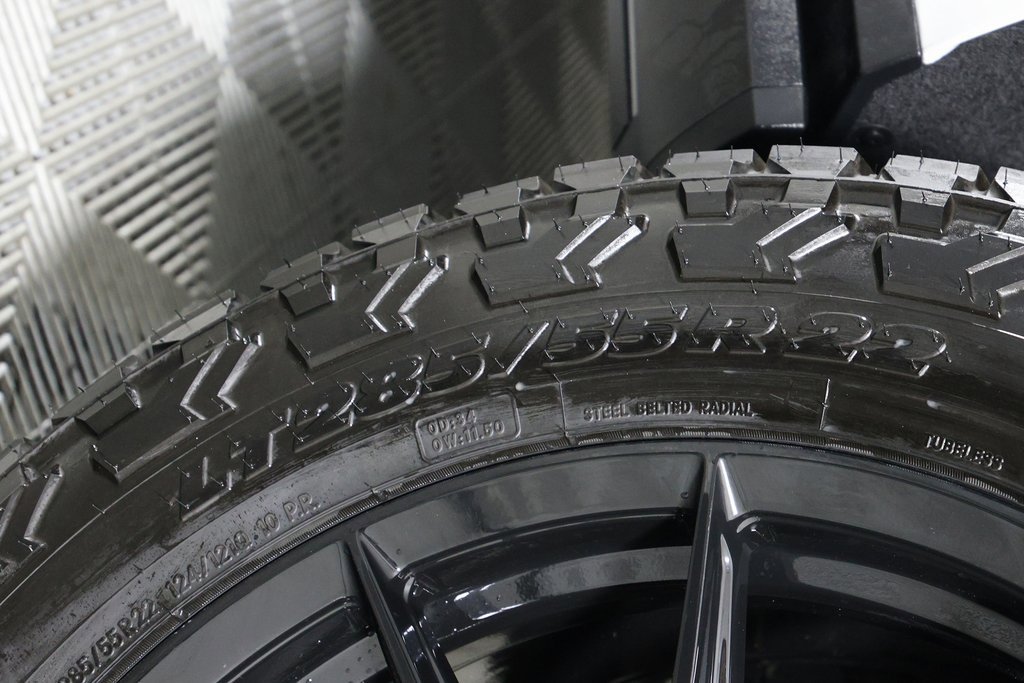 Used 2026 GMC Yukon Denali w/ Sun & Power Step Package image 47