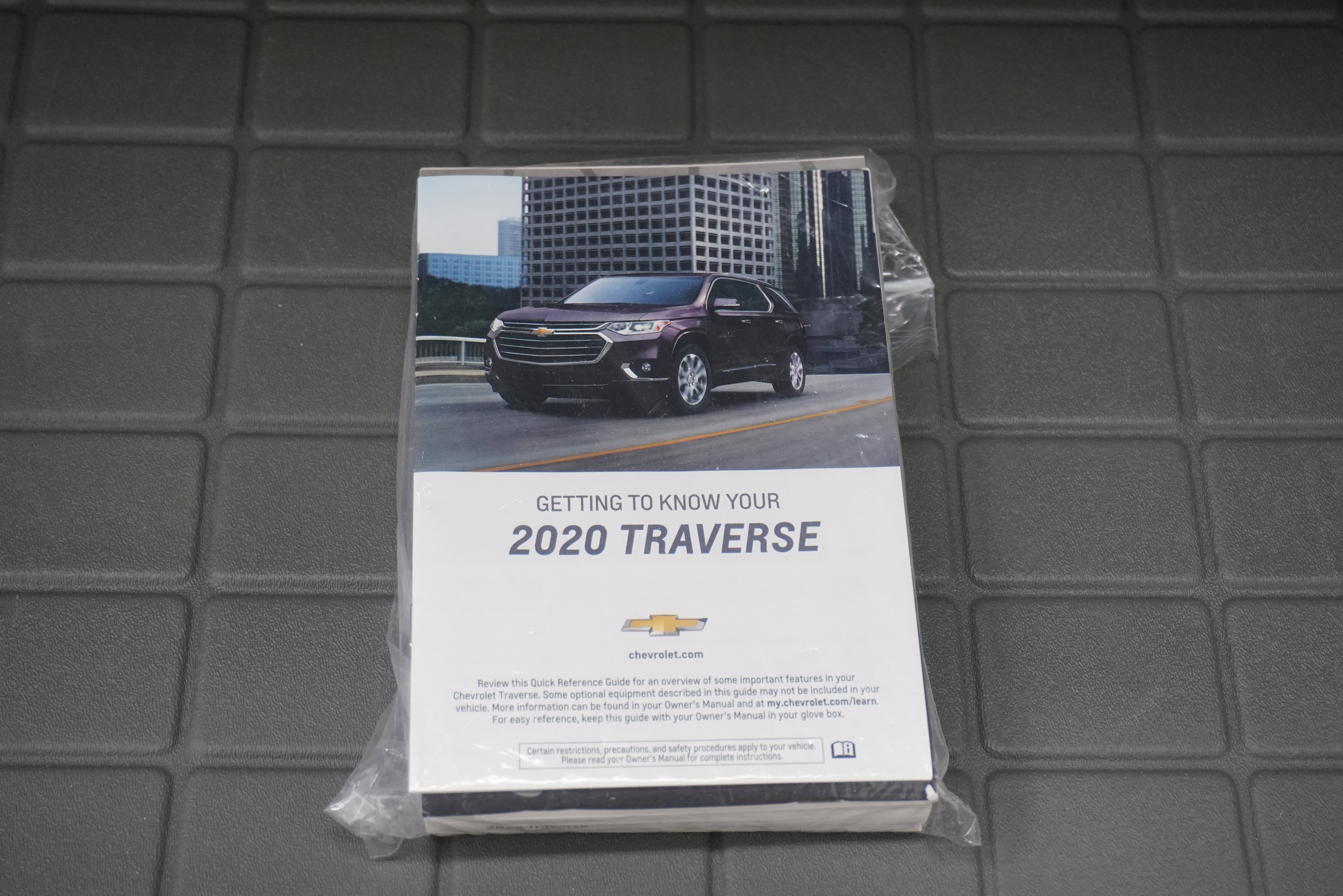 Used 2020 Chevrolet Traverse LT w/ Driver Confidence II Package FWD image 27