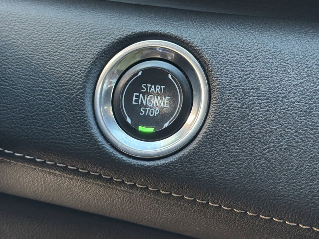 Used 2021 Cadillac Escalade Sport image 34