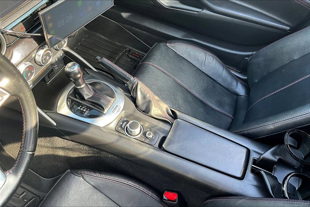 Used 2017 MAZDA MX-5 Miata RF Grand Touring RWD image 18