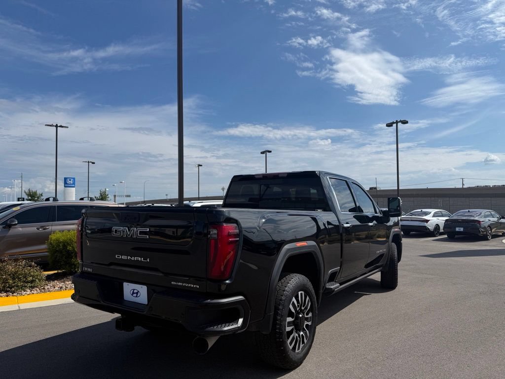 Used 2025 GMC Sierra 2500 Denali Ultimate AWD/4WD image 3
