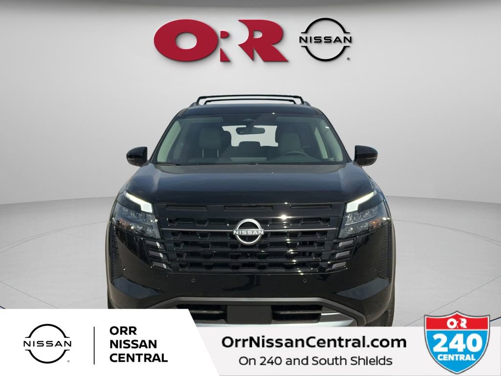 New 2026 Nissan Pathfinder SL image 2