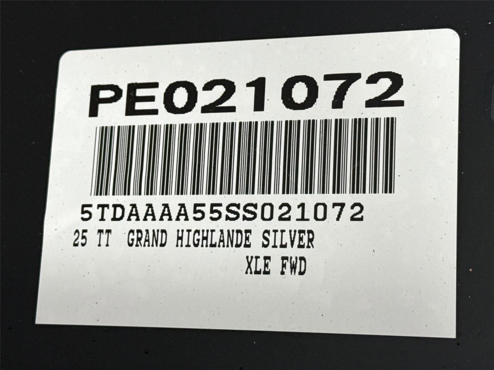 Certified 2025 Toyota Grand Highlander FWD image 8