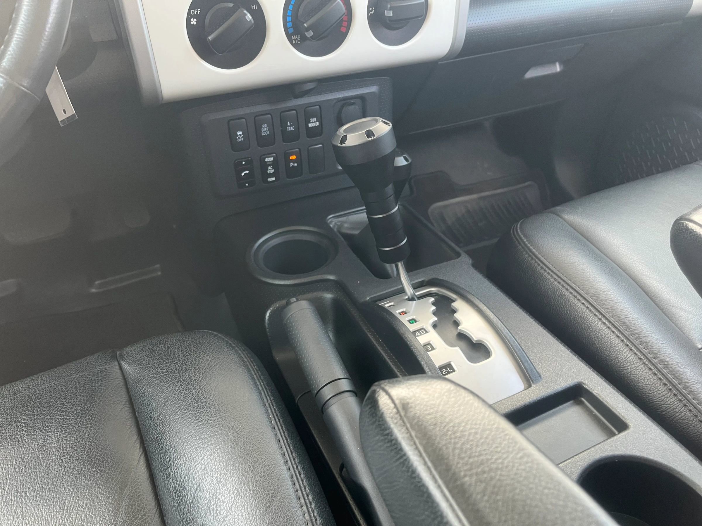 Used 2010 Toyota FJ Cruiser 4WD image 32