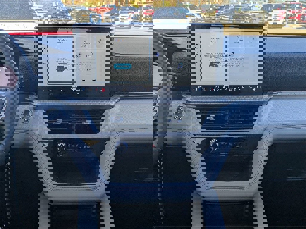 New 2026 Ford Explorer Active w/ Active Comfort Package image 13