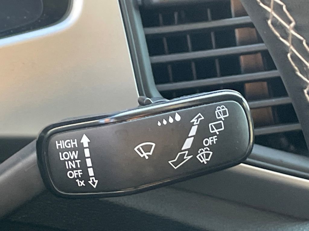 Used 2021 Volkswagen Atlas SE image 34