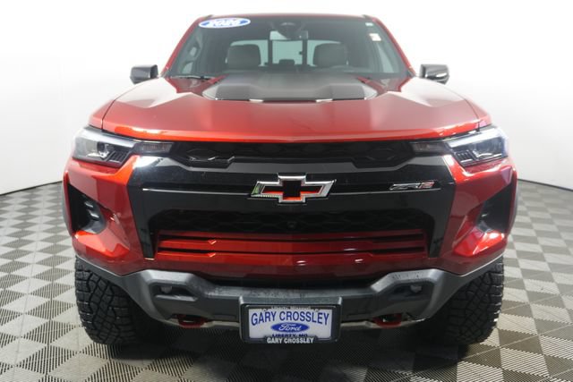 Used 2026 Chevrolet Colorado ZR2 w/ Technology Package AWD/4WD image 8