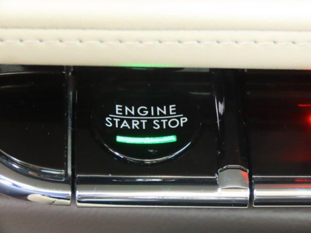 Used 2023 Lincoln Nautilus Reserve image 28