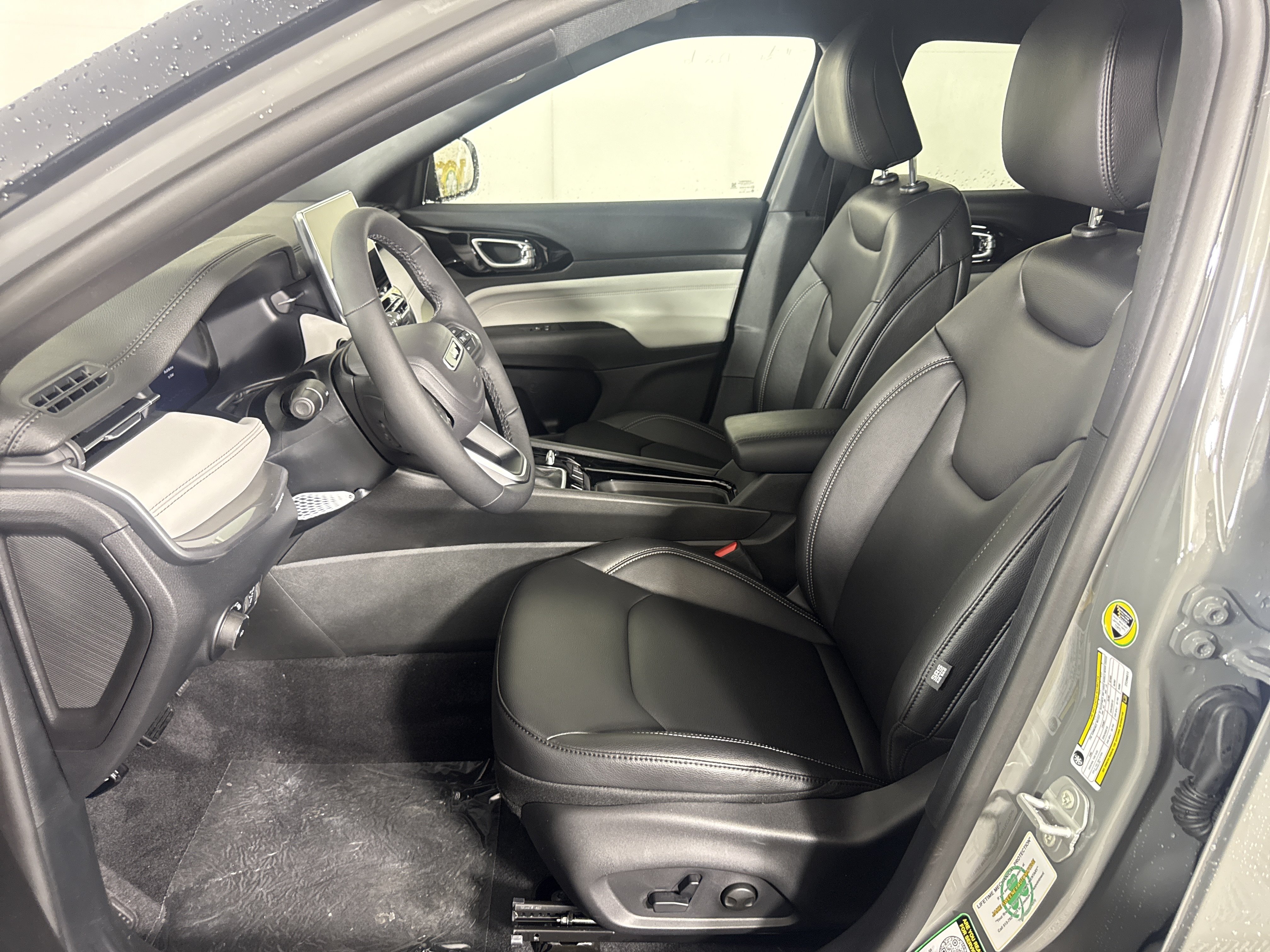 New 2026 Jeep Compass Limited w/ Sun, Sound & Navigation Group AWD/4WD image 12