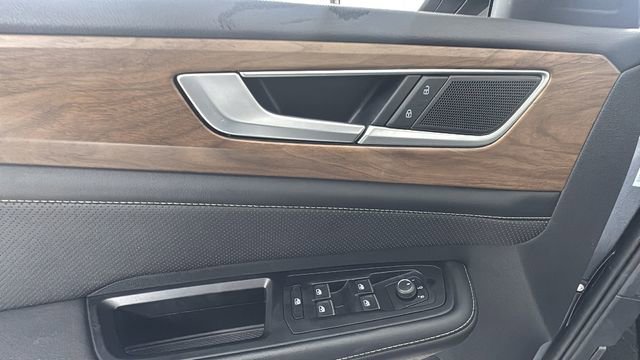 Used 2024 Volkswagen Atlas SE image 21