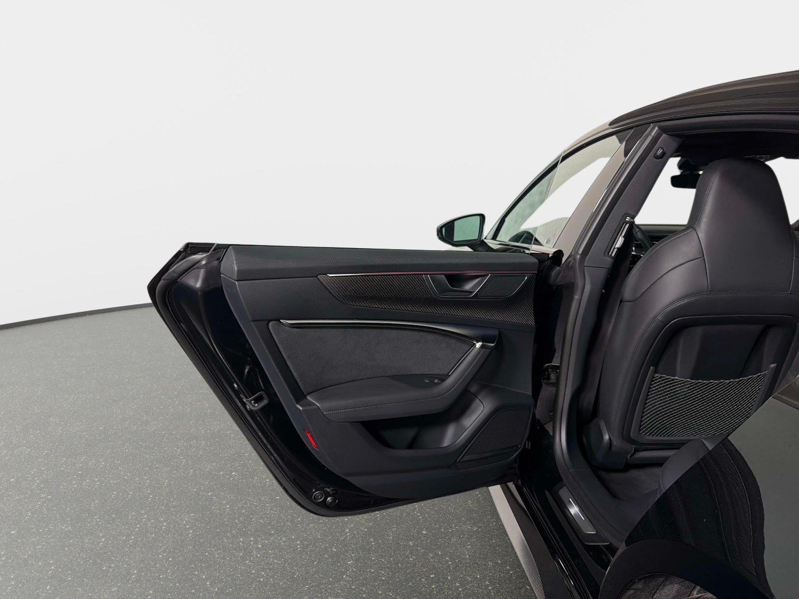 Used 2025 Audi RS 7 Performance AWD/4WD image 33