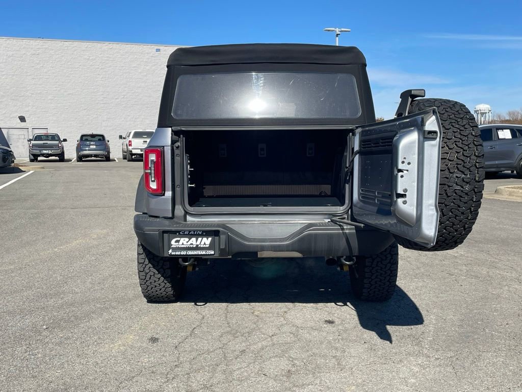 Used 2024 Ford Bronco Badlands image 8