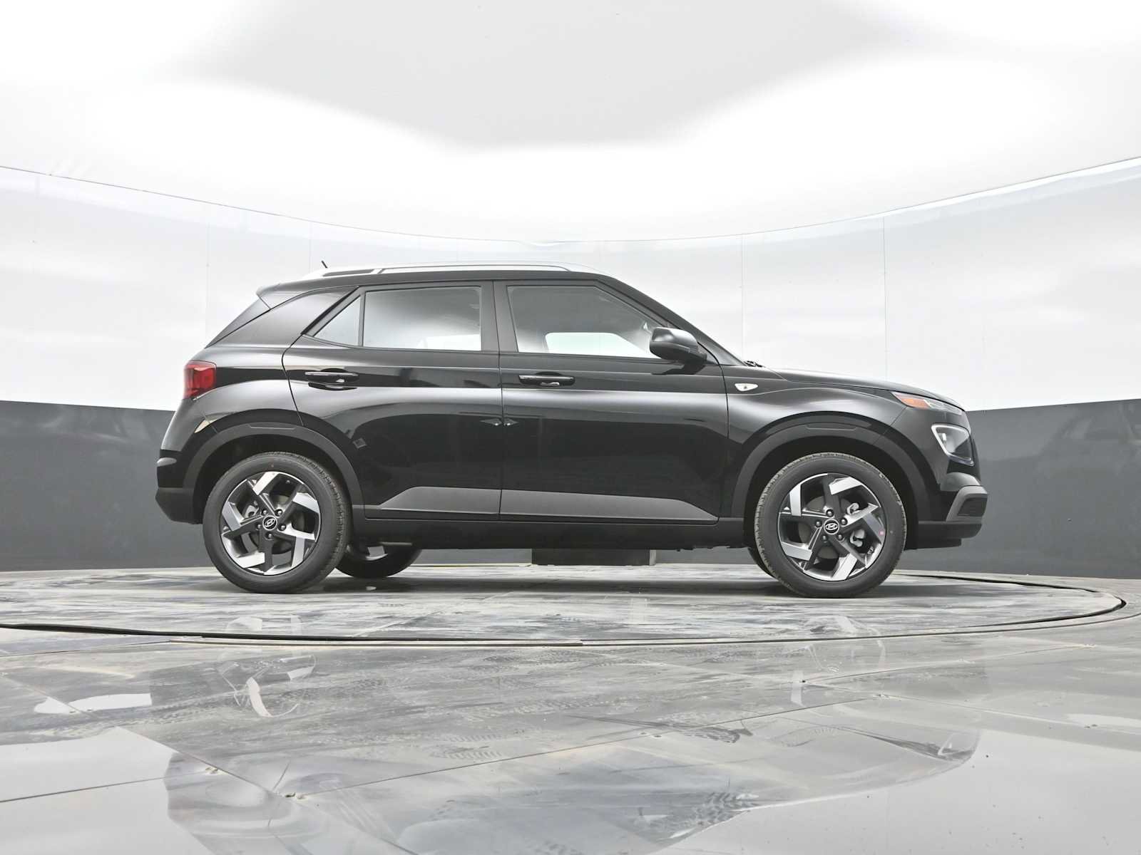 New 2026 Hyundai Venue SEL image 37