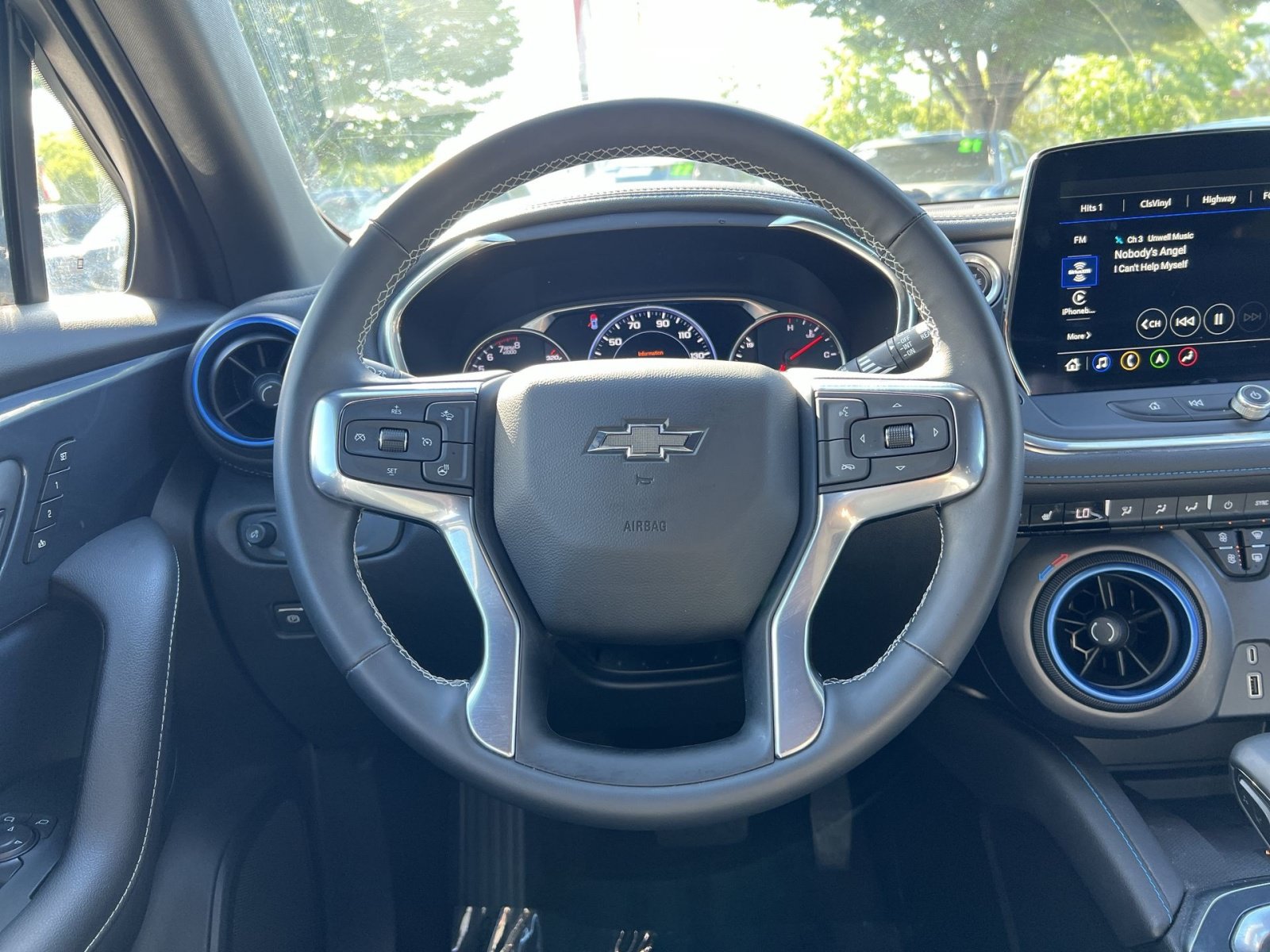 Used 2023 Chevrolet Blazer RS w/ Enhanced Convenience Package AWD/4WD image 16