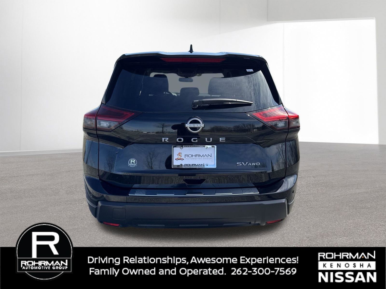 Used 2024 Nissan Rogue SV image 6