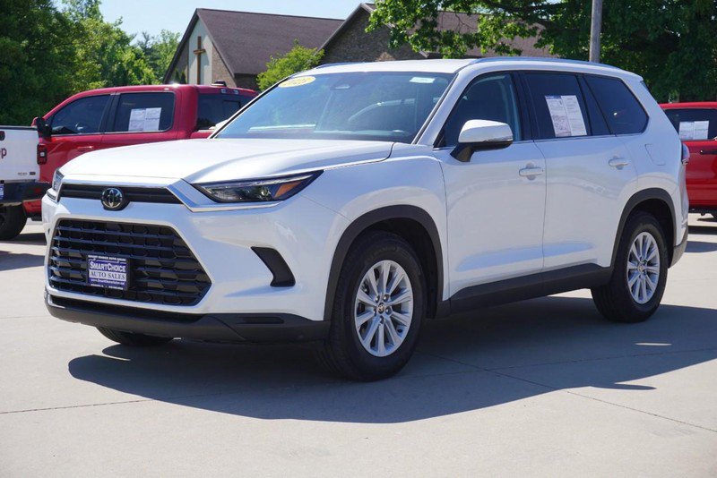 Used 2025 Toyota Grand Highlander FWD image 7