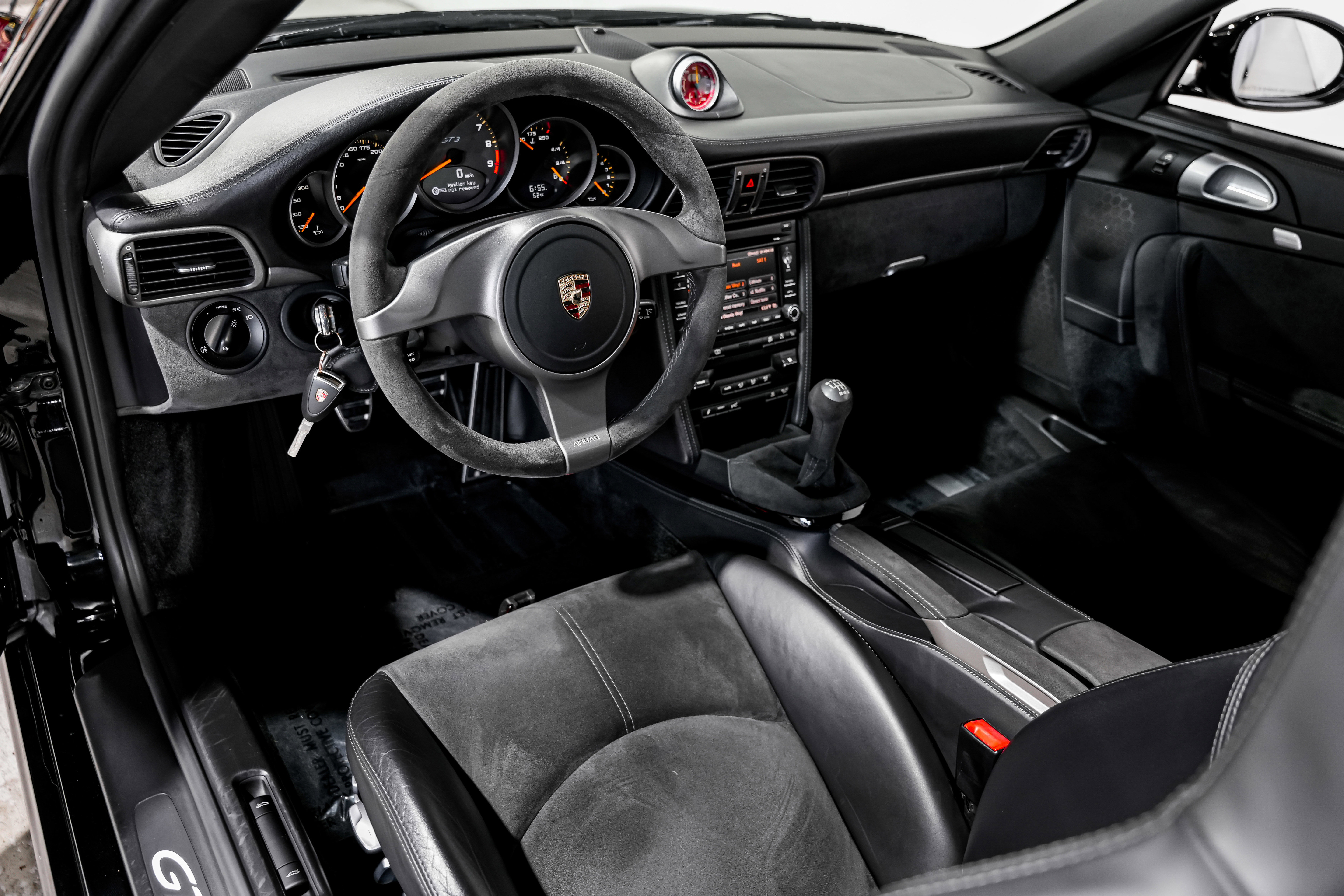 Used 2010 Porsche 911 GT3 image 9