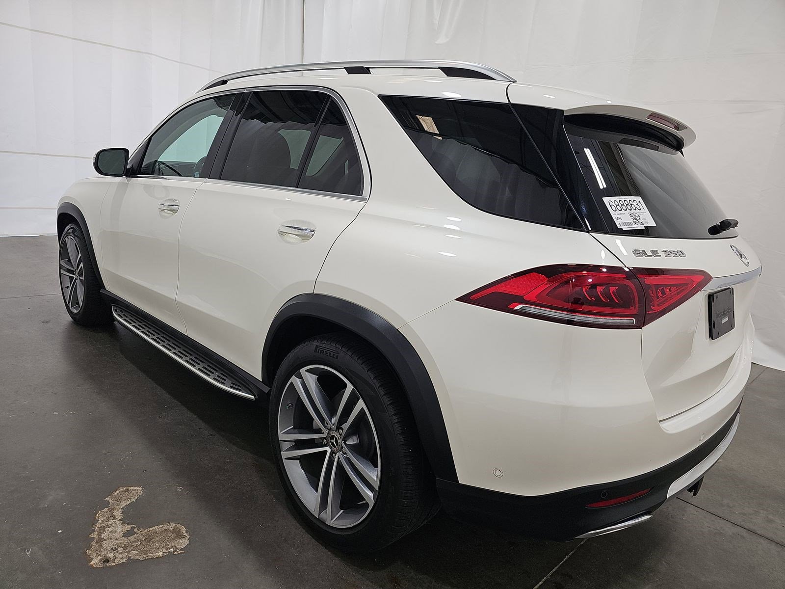 Used 2022 Mercedes-Benz GLE 350 w/ Premium Package image 8
