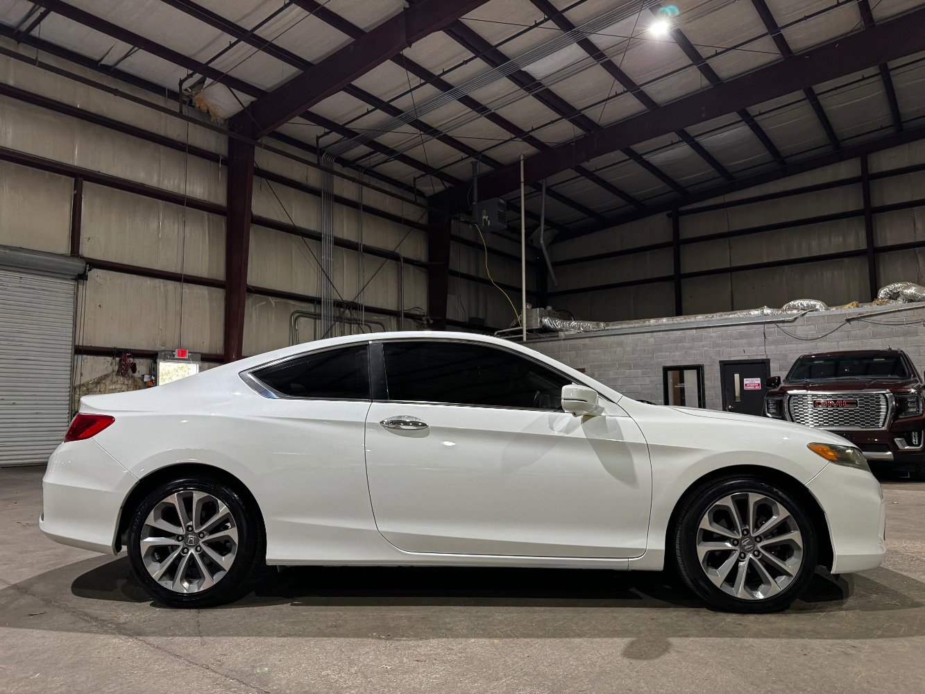 Used 2015 Honda Accord EX-L image 4