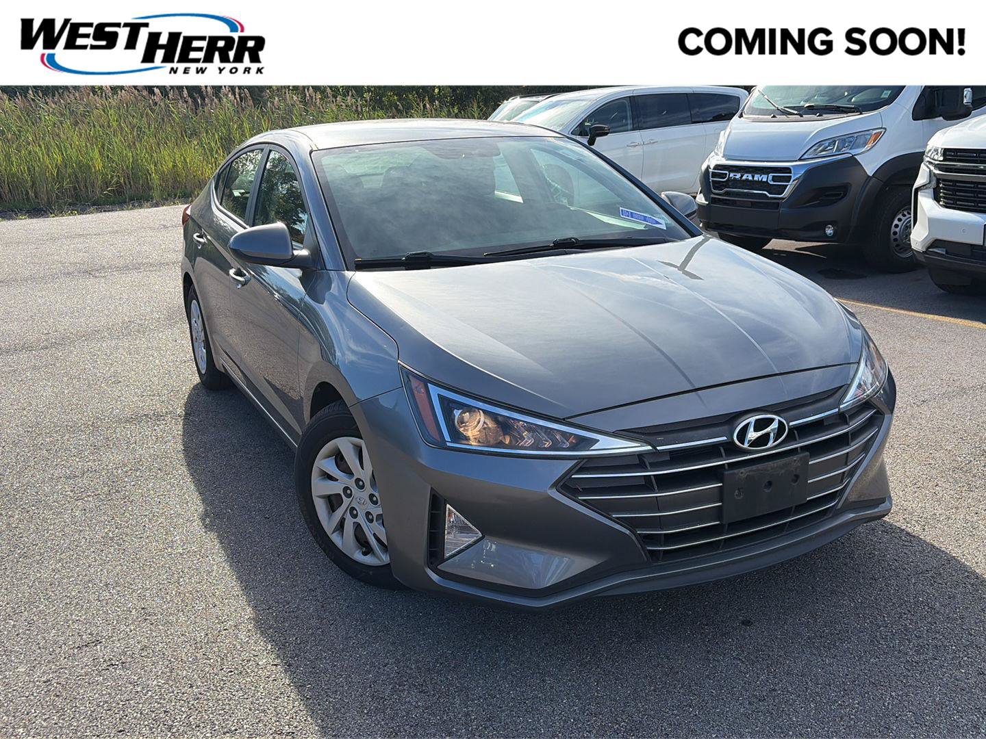 Used 2019 Hyundai Elantra SE w/ Cargo Package FWD image 1