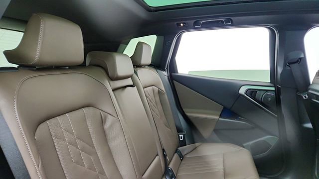 Used 2025 BMW X3 M50 w/ Premium Package image 26