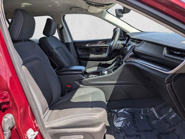 Used 2023 Jeep Grand Cherokee L Laredo AWD/4WD image 22