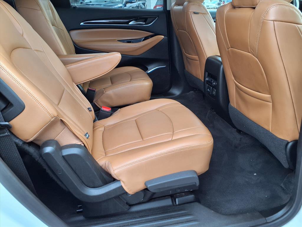 Used 2019 Buick Enclave Essence image 13