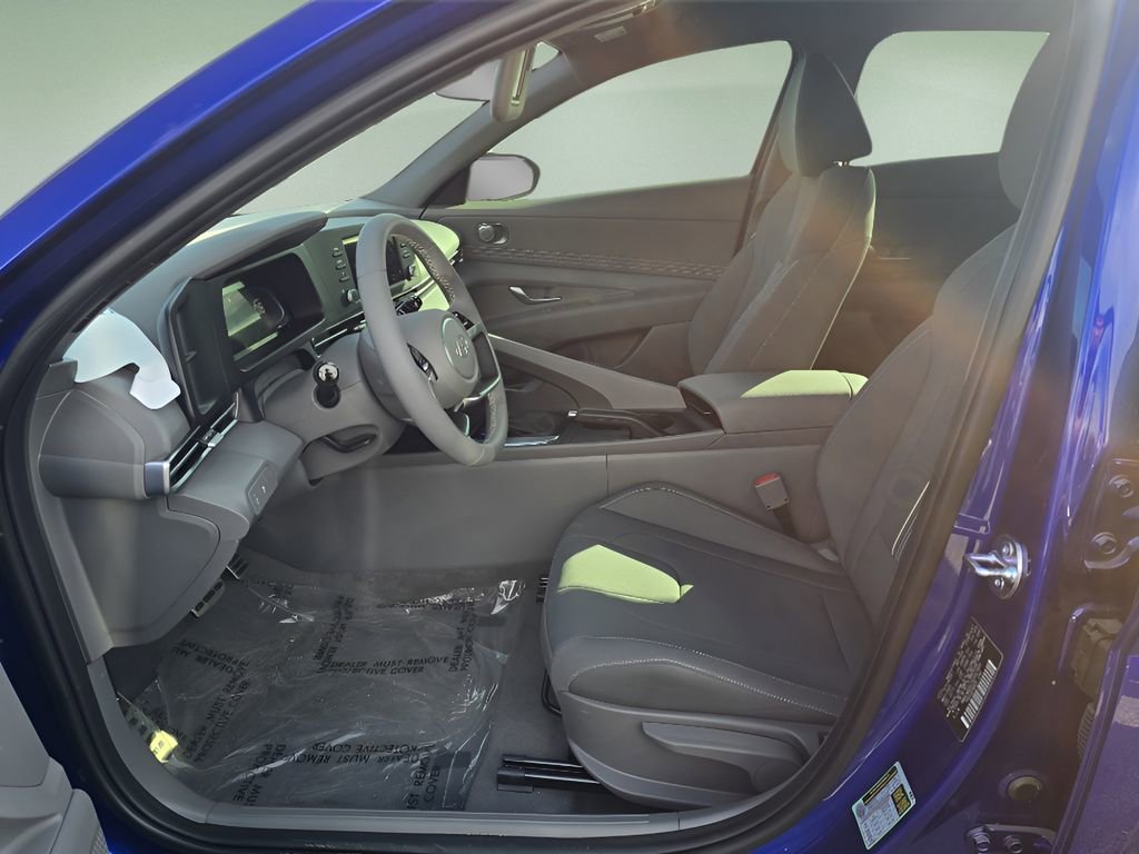 New 2025 Hyundai Elantra Sport image 26