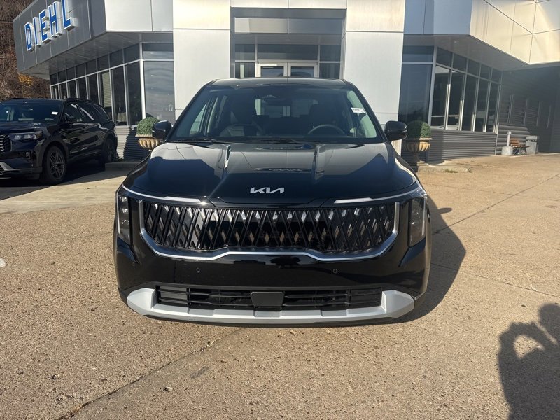 New 2026 Kia Carnival image 2