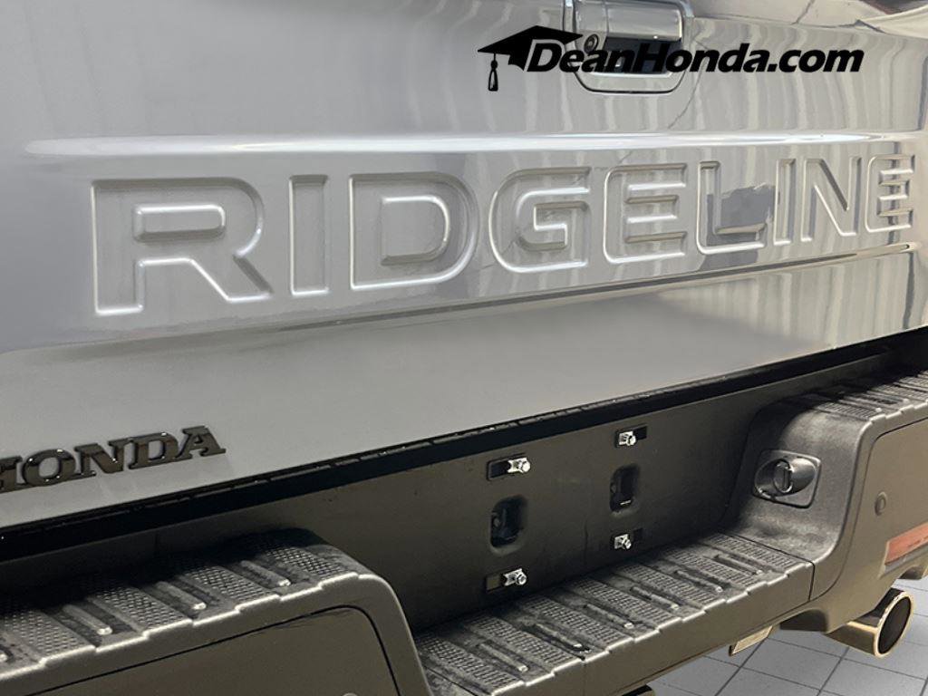 New 2026 Honda Ridgeline Black Edition image 6