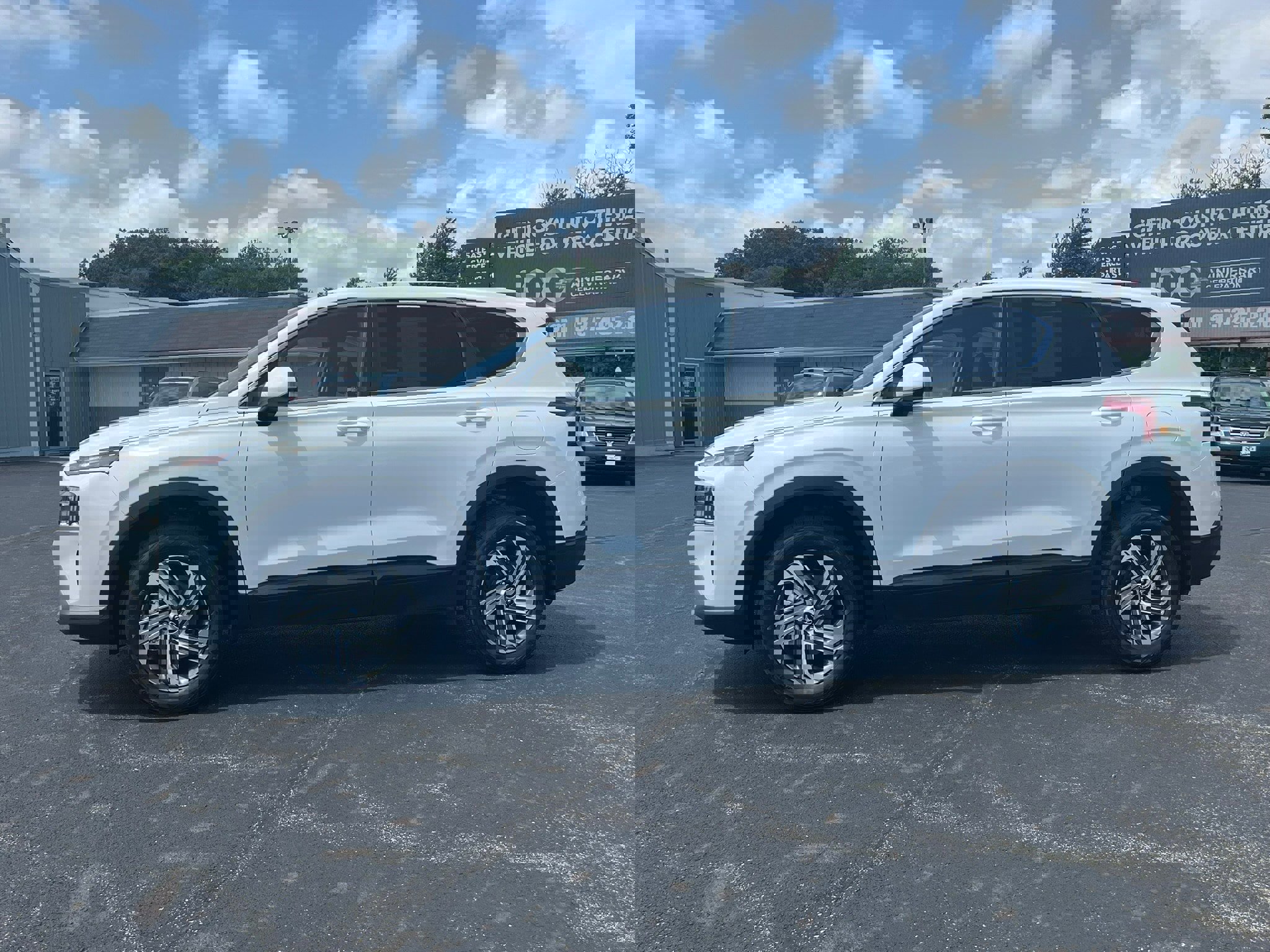 Used 2022 Hyundai Santa Fe SE image 6