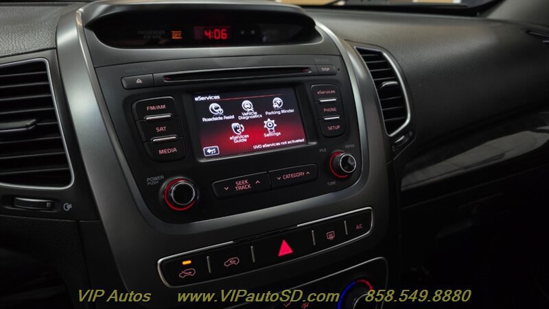 Used 2014 Kia Sorento LX FWD image 21