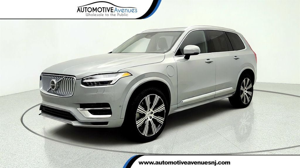 Used 2025 Volvo XC90 T8 Plus