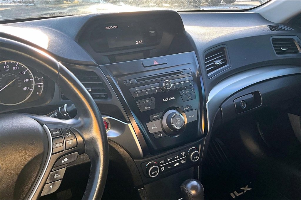 Used 2017 Acura ILX image 6