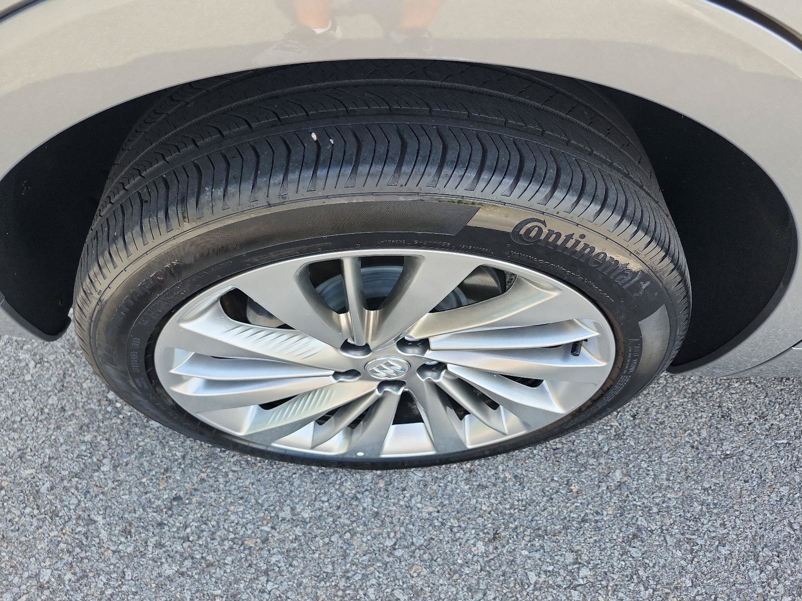 Used 2024 Buick Envision Avenir AWD/4WD image 4