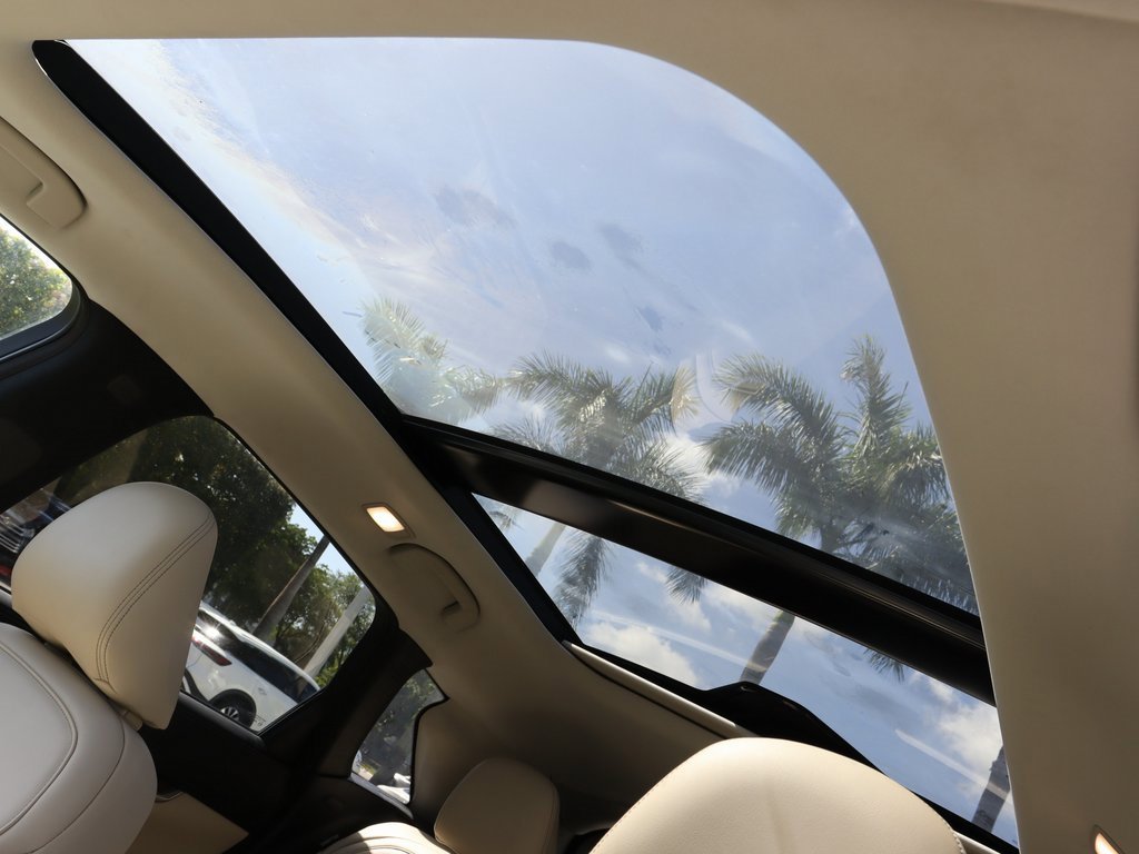 Certified 2022 INFINITI QX50 Luxe image 17