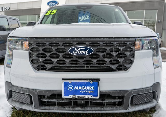 New 2025 Ford Maverick XLT w/ XLT Luxury Package image 2