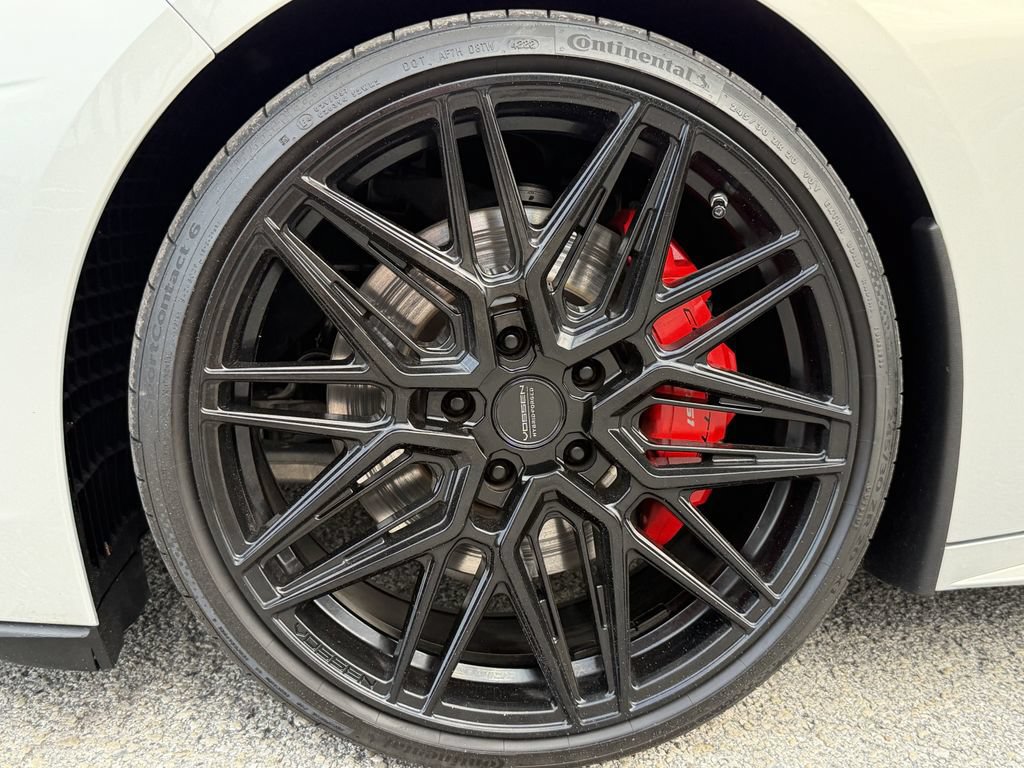 Used 2024 Chevrolet Corvette Stingray Premium Conv w/ Z51 Performance Package RWD image 12