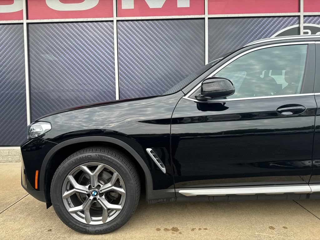 Used 2023 BMW X3 xDrive30i w/ Convenience Package AWD/4WD image 16