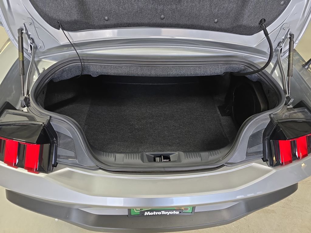 Used 2024 Ford Mustang GT Premium image 15