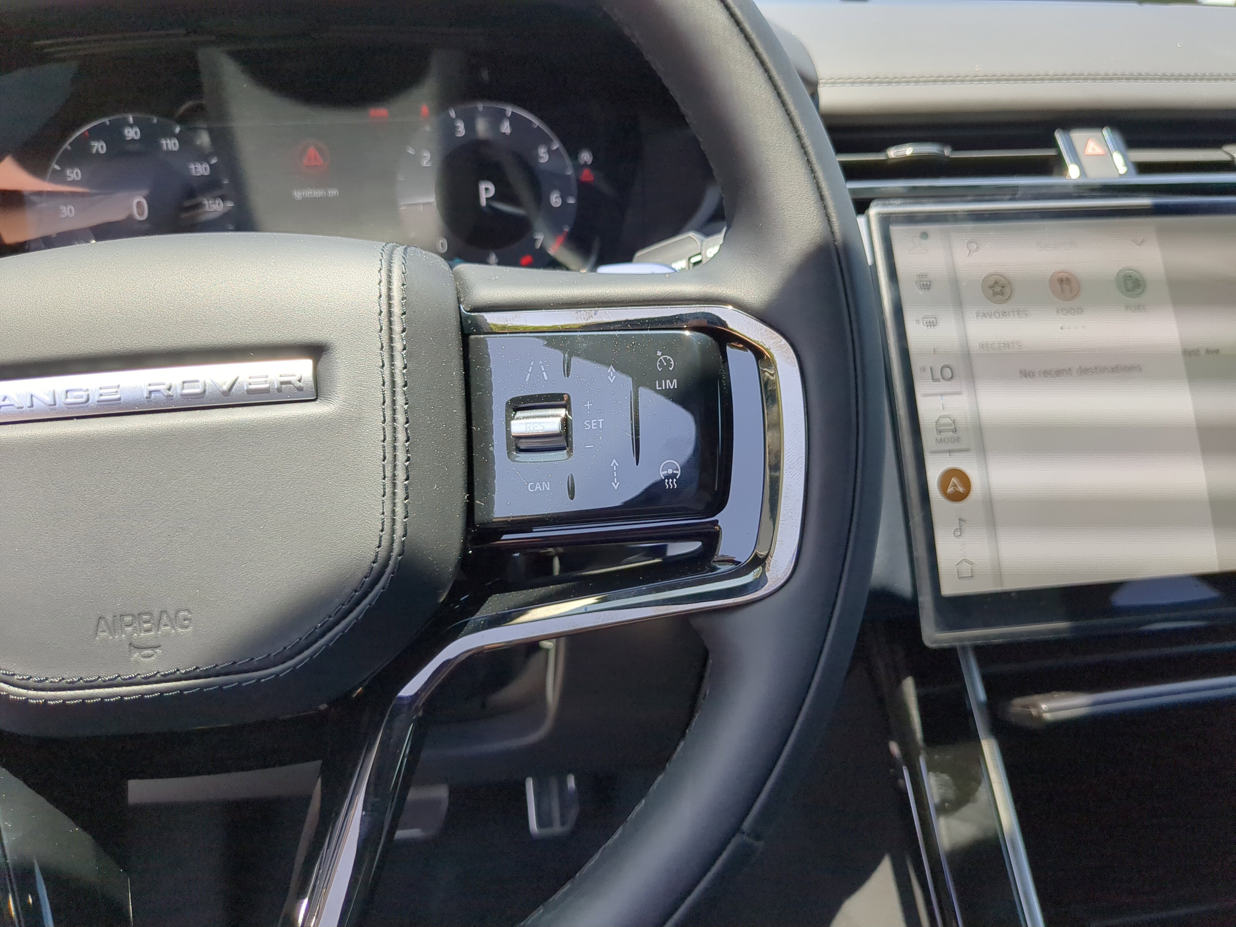 New 2026 Land Rover Range Rover Velar Dynamic SE image 28