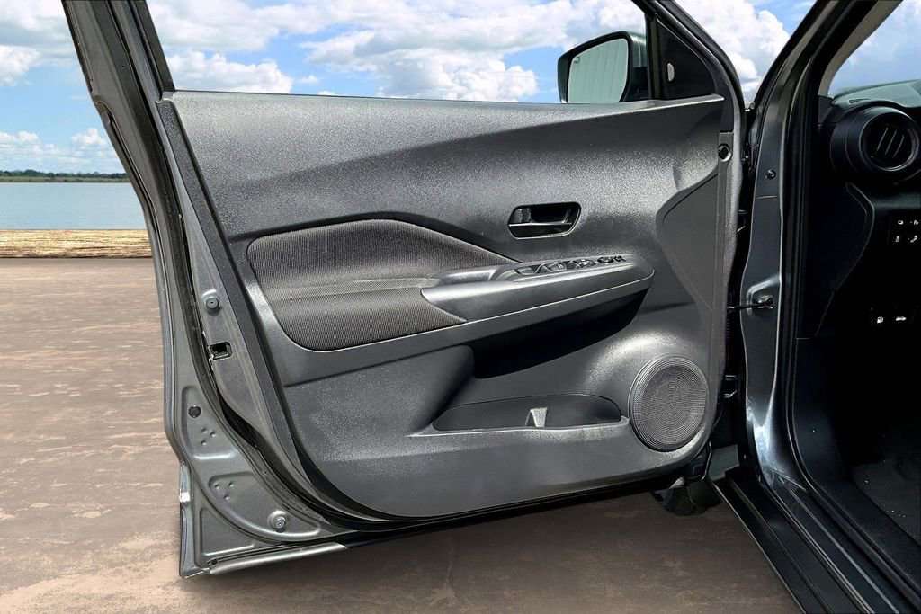 Used 2021 Nissan Kicks S image 22