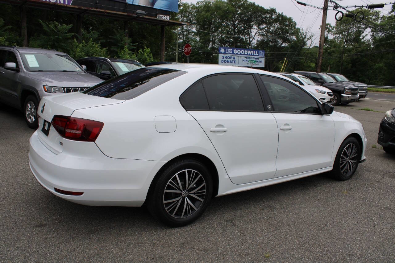 Used 2018 Volkswagen Jetta Wolfsburg Edition image 7