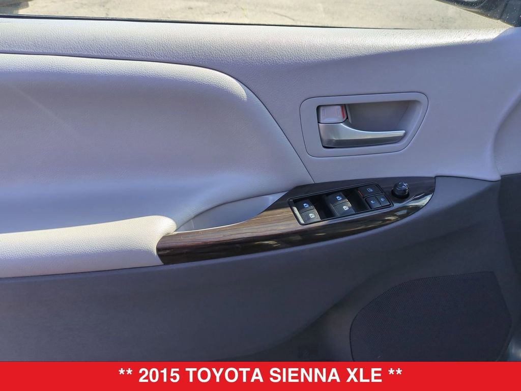 Used 2015 Toyota Sienna XLE w/ XLE Navigation Package image 11
