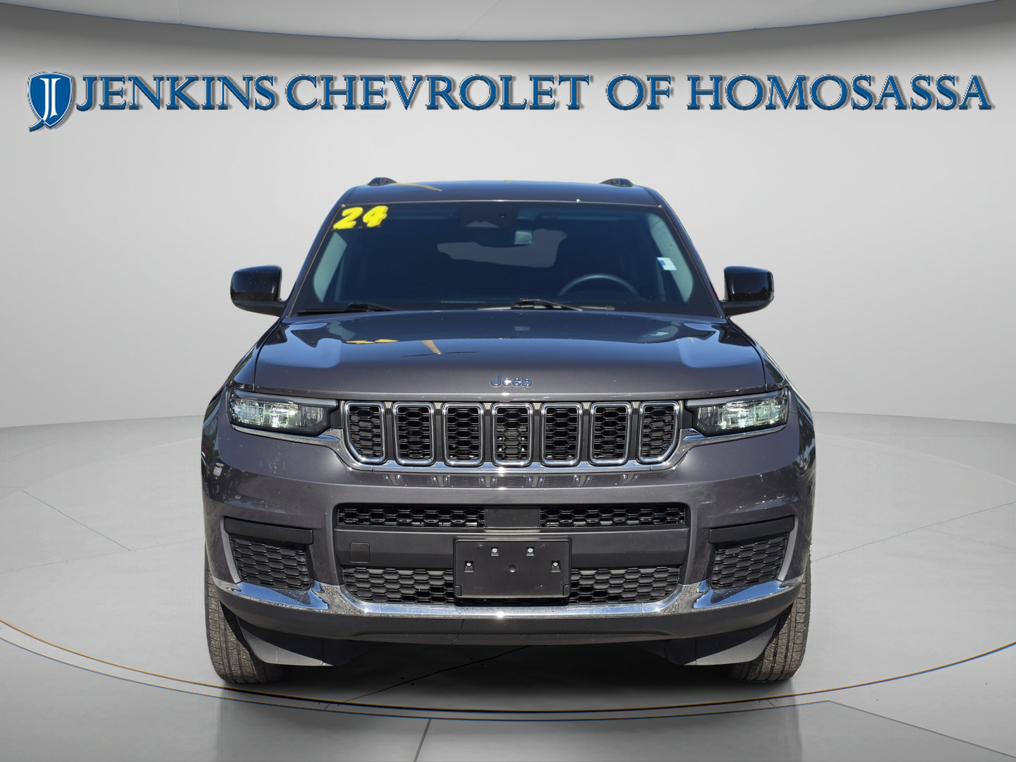 Used 2024 Jeep Grand Cherokee L Laredo RWD image 12