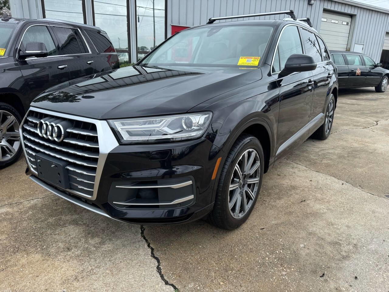 Used 2017 Audi Q7 3.0T Premium Plus w/ Premium Plus Package image 2