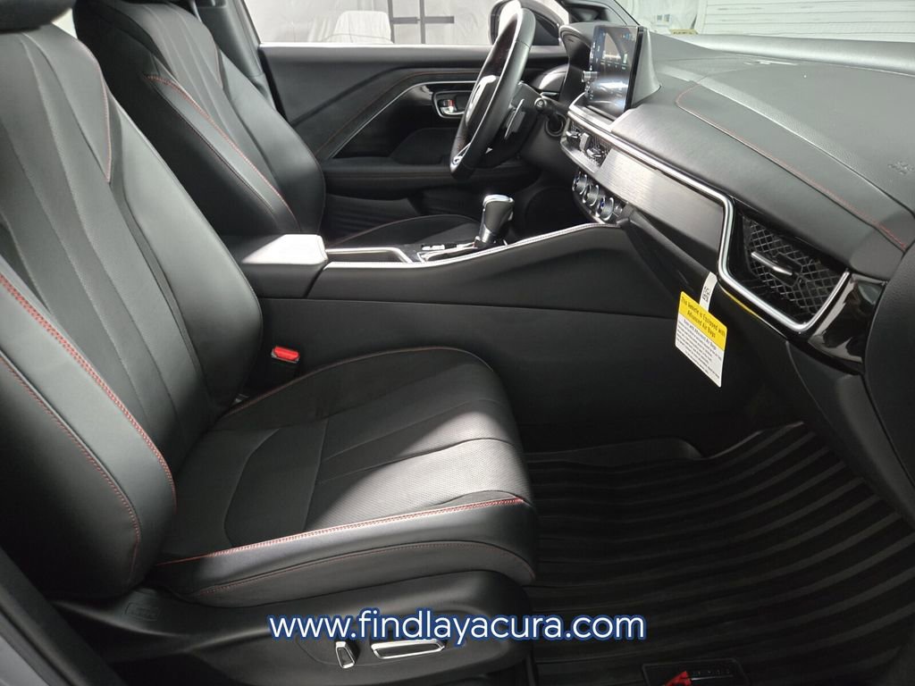 Used 2025 Acura ADX A-Spec image 17