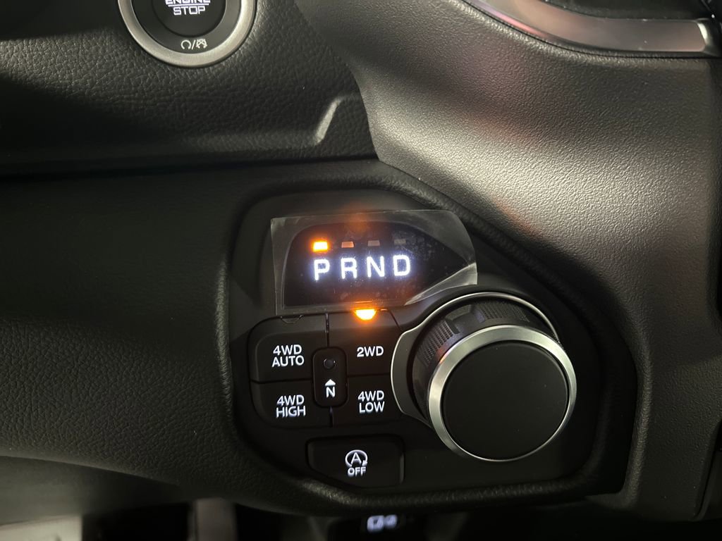 New 2026 RAM 1500 4x4 Crew Cab image 18